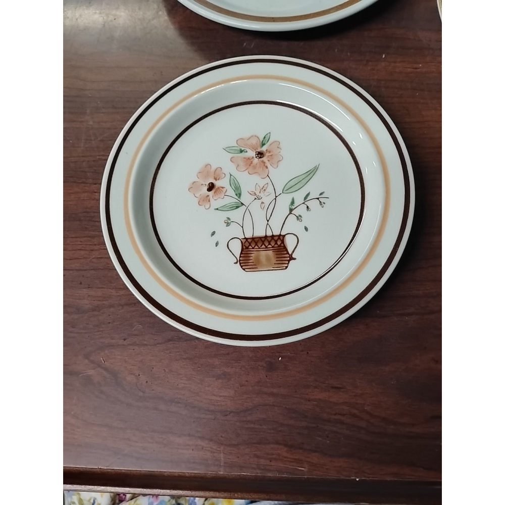 1970 Vintage Countryside Stoneware Collection Plate 6.75"